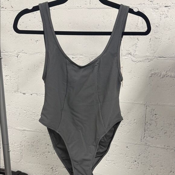 Frankie’s Bikinis Aldi One Piece Swimsuit Ribbed - NWT Size Small Backless - Picture 4 of 7